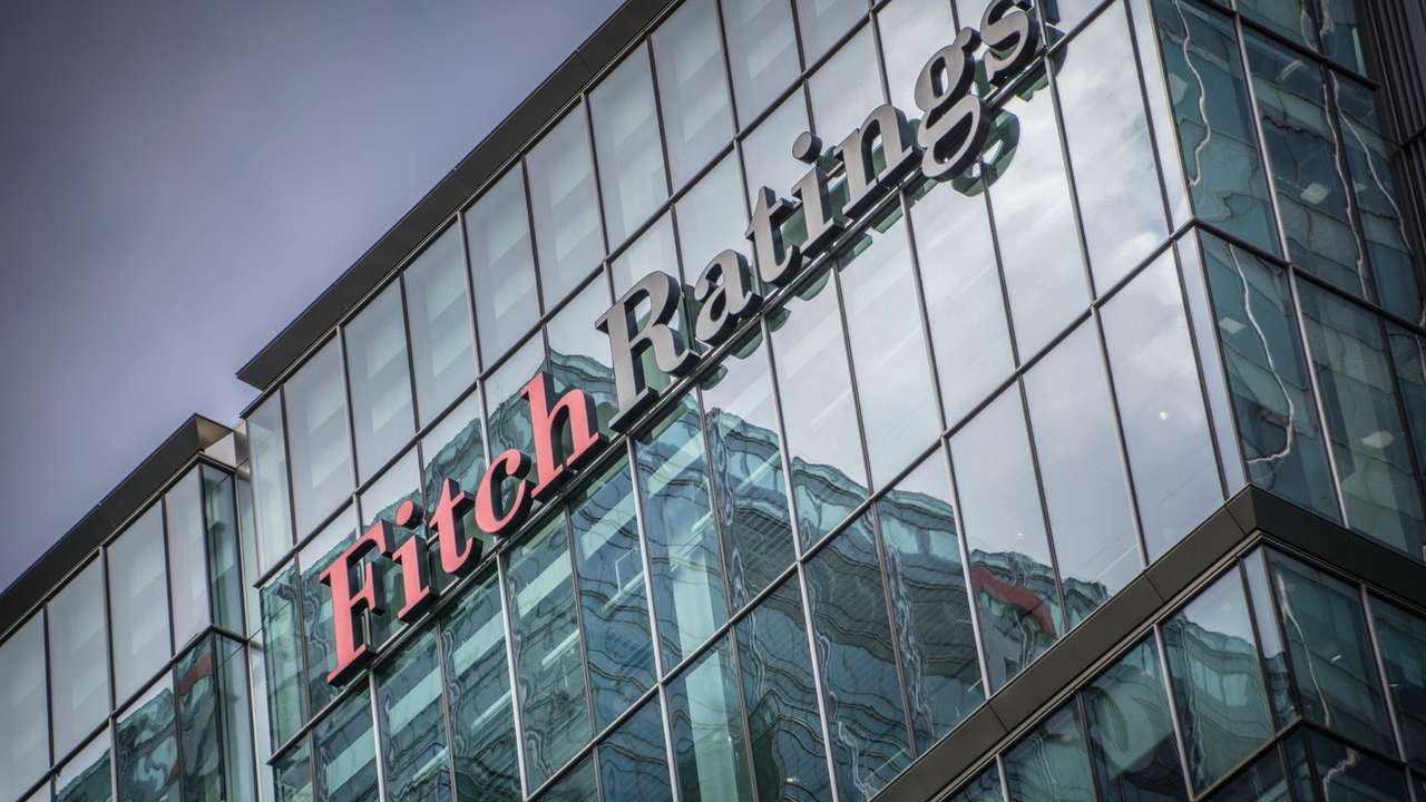 Fitch: Gradual Interest Rate Hike in Japan Positive for Banks